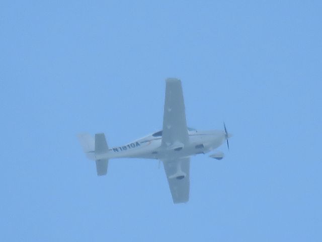 Cirrus SR-20 (N1810A)