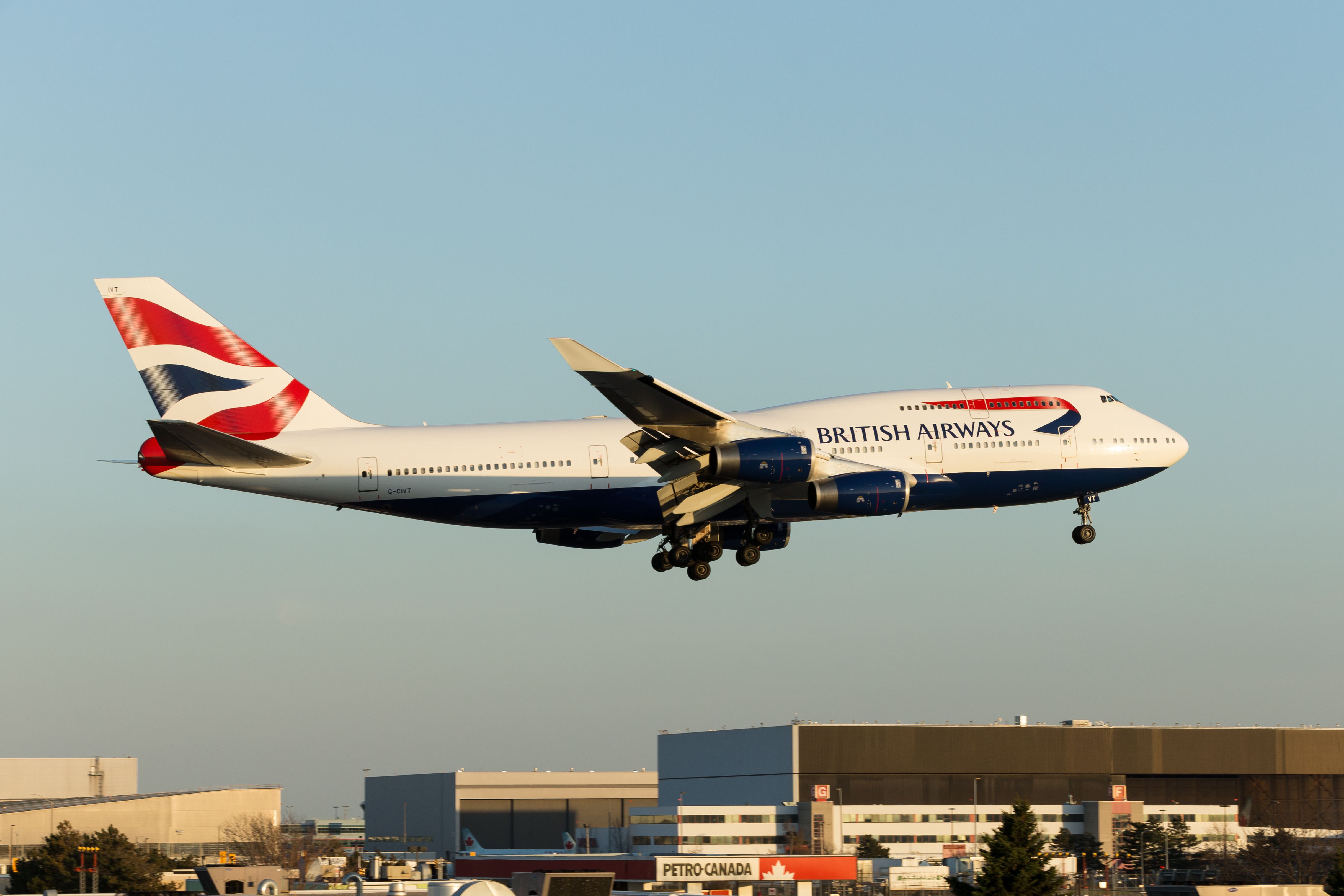 Boeing 747-400 (G-CIVT)