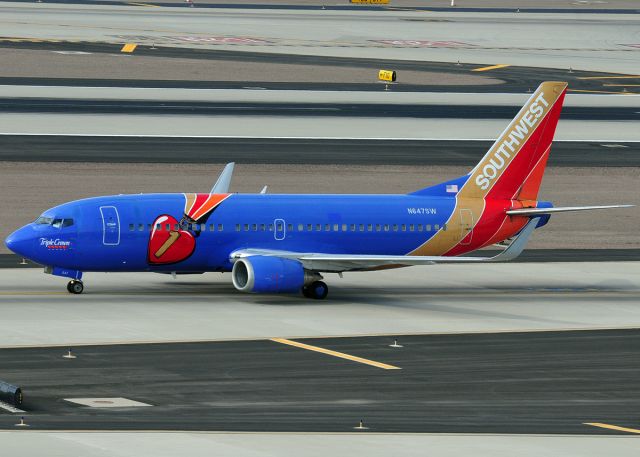 BOEING 737-300 (N647SW)