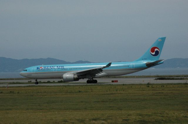 Airbus A330-200 (HL7552)