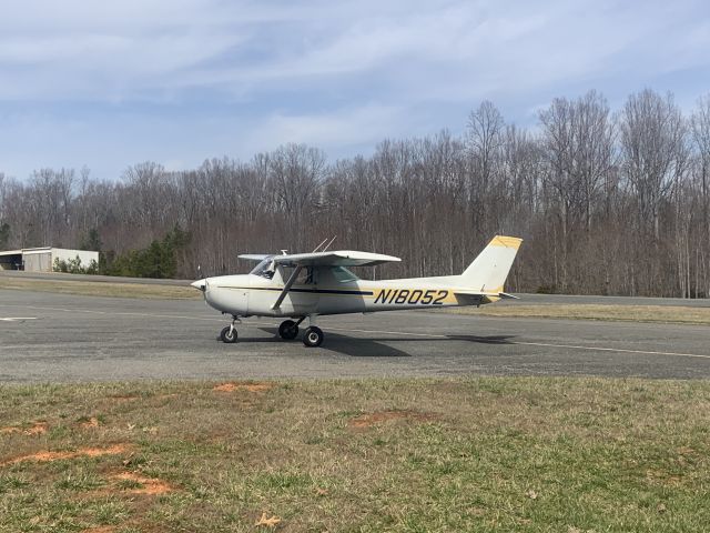 Cessna Commuter (N18052)