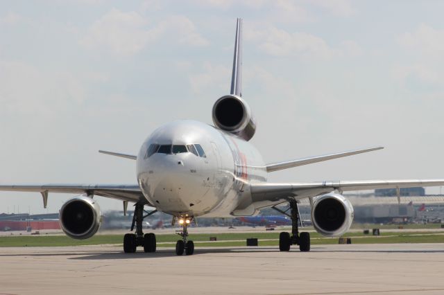 McDonnell Douglas DC-10 (N396FE)