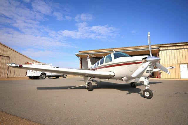 Beechcraft Bonanza (36) (N4467S)