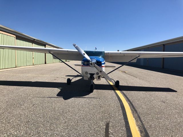 Cessna Skylane RG (N738XC)