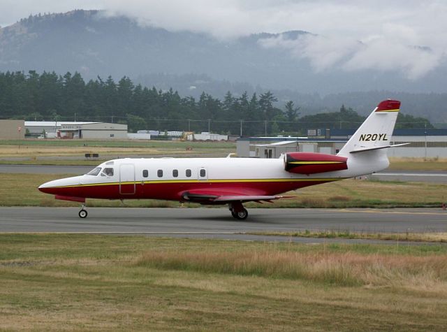 IAI Gulfstream G100 (N20YL)