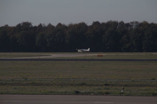 PH-BSF — - The Cessna 172 Skyhawk of the Eindhoven Aeroclub Motor Flying at Eindhoven Airport (Holland). (Saturday, October 13th, 2018)