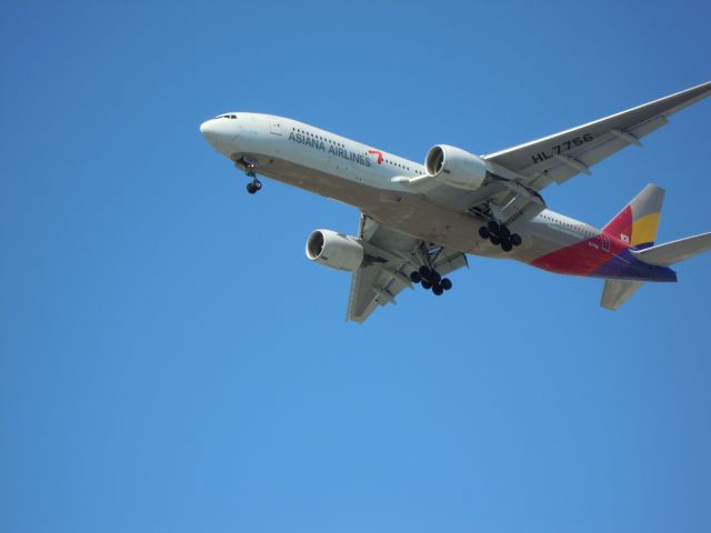 Boeing 777-200 — - ASIANA 777-200 lax