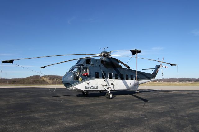 Sikorsky Sea King (N625CK)