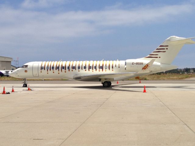 Bombardier Global Express (C-GCDS) - Carmel dripped on Global