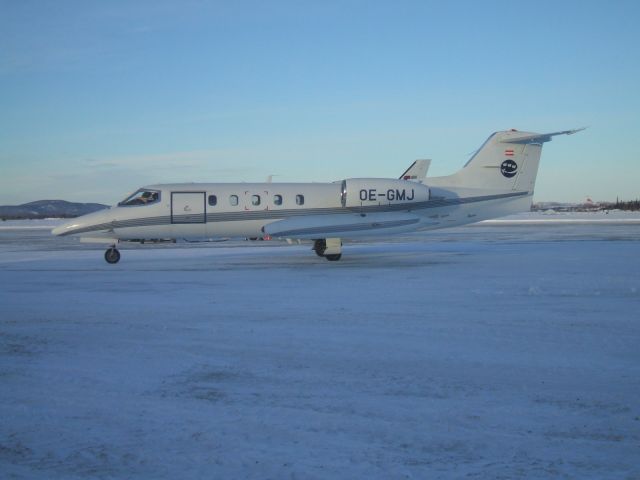 OE-GMJ — - Parked At Woodward Aviation F.B.O. Goose airport Lab.