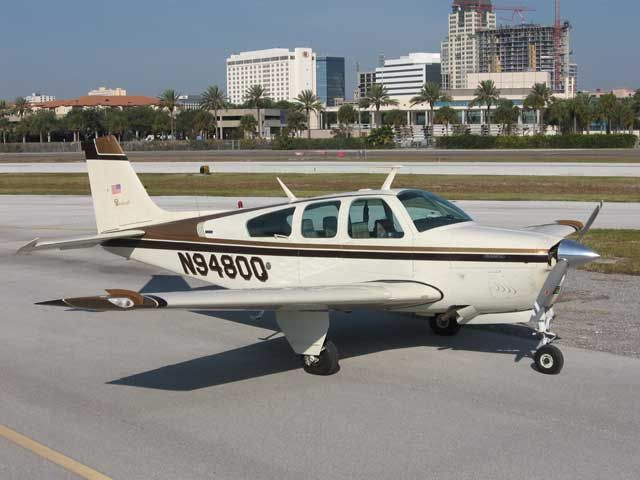 Beechcraft Bonanza (33) (N9480Q)