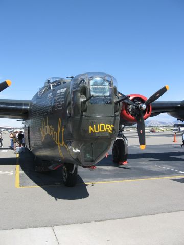 Consolidated B-24 Liberator (N224J) - Collings B-24, Livermore, California, May 2006.