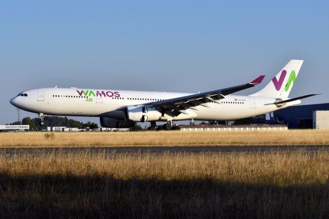 Airbus A330-300 (EC-NTX)