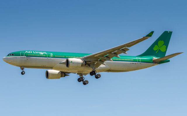 Airbus A330-200 (EI-EWR)