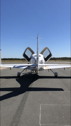 Cirrus SR-22 (VH-MSF) - Pre flight completed, ready for departure for a scenic flight