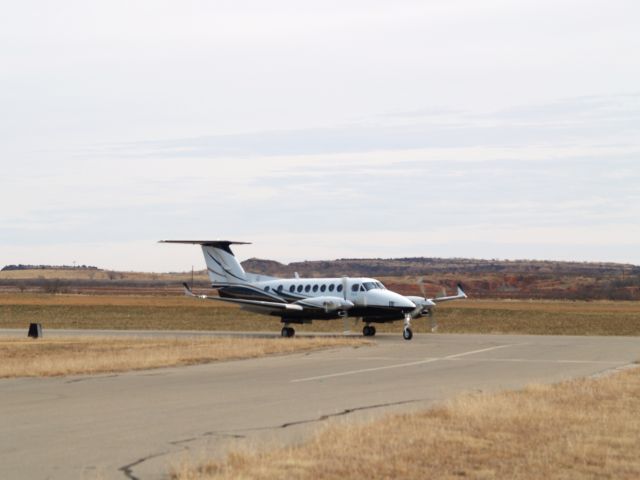 Beechcraft Super King Air 300 (N177GA)