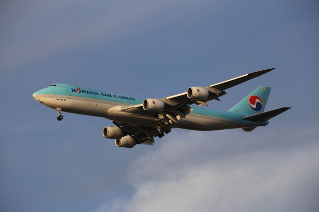 BOEING 747-8 (HL7629)