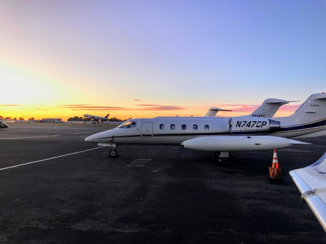 Learjet 35 (N747CP)