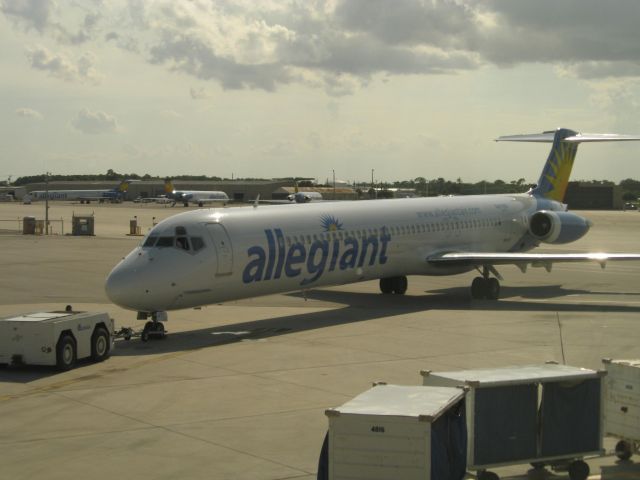 Airbus A320 (N411NV)