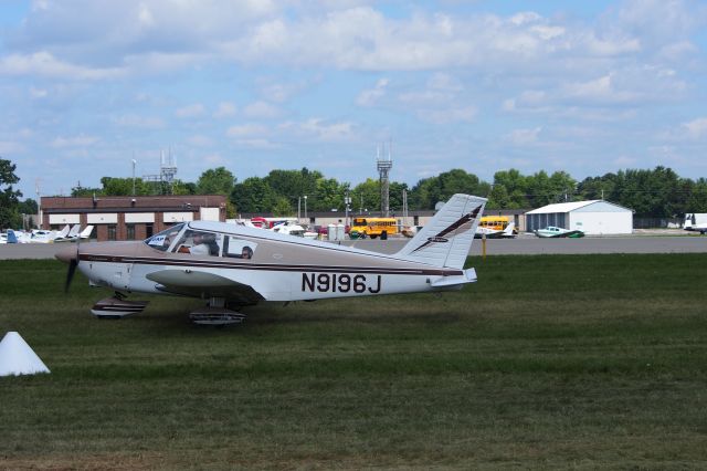 Piper Cherokee (N9196J)