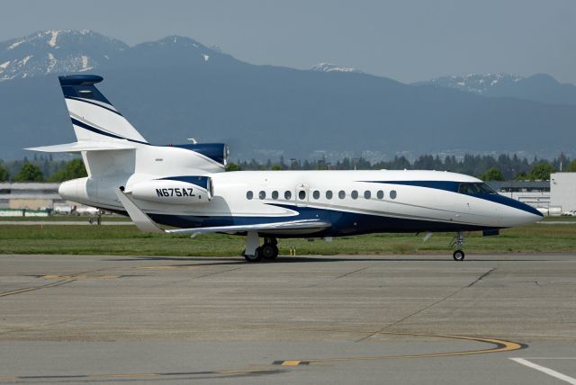 Dassault Falcon 900 (N675AZ)