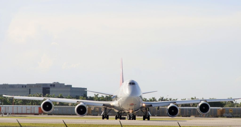 BOEING 747-8 (LX-VCJ)