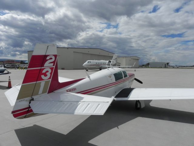 Mooney M-20 (N3699H)