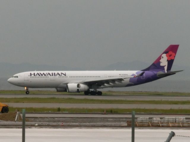 Airbus A330-200 (N396HA)