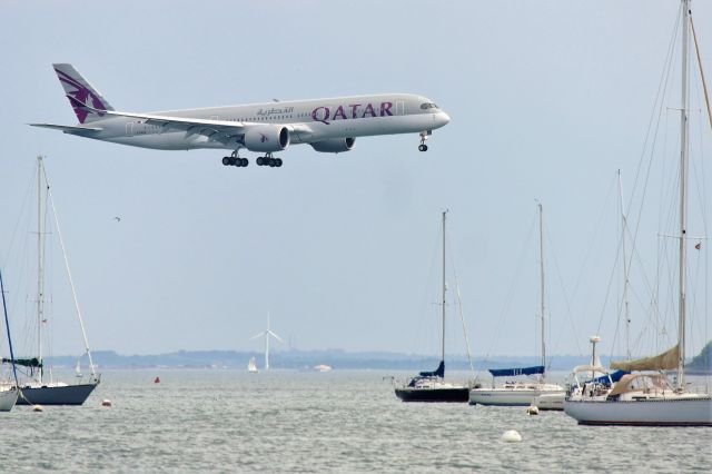 Airbus A350-900 (A7-ALE)