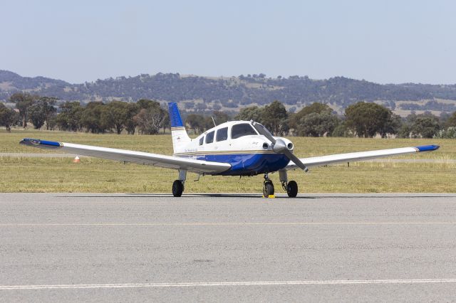 Piper Cherokee (VH-RNN) - Royal Newcastle Aero Club (VH-RNN) Piper PA-28-181 Archer III at Wagga Wagga Airport