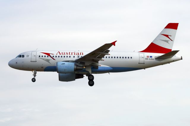 Airbus A319 (OE-LDA)