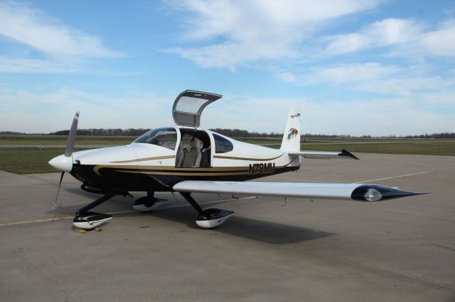 Vans RV-10 (N78MU) - Parked on ramp while passing by on 12/8/2011...