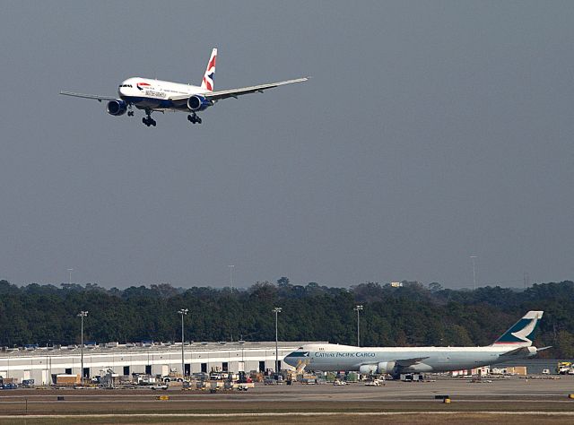 Boeing 777-200 (G-YMMN)