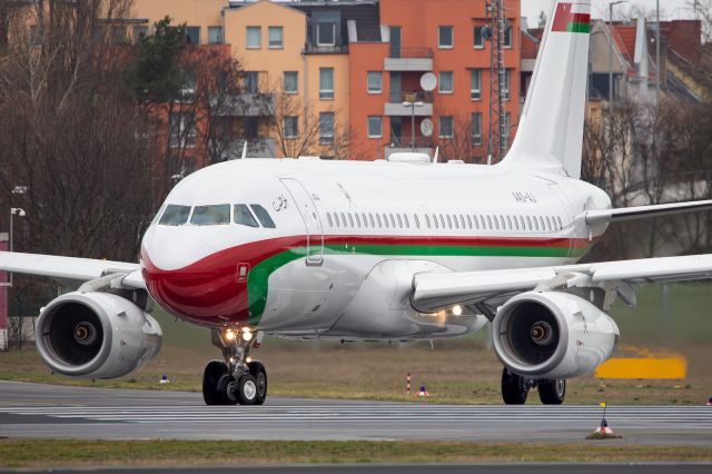 Airbus A319 (A4O-AJ)