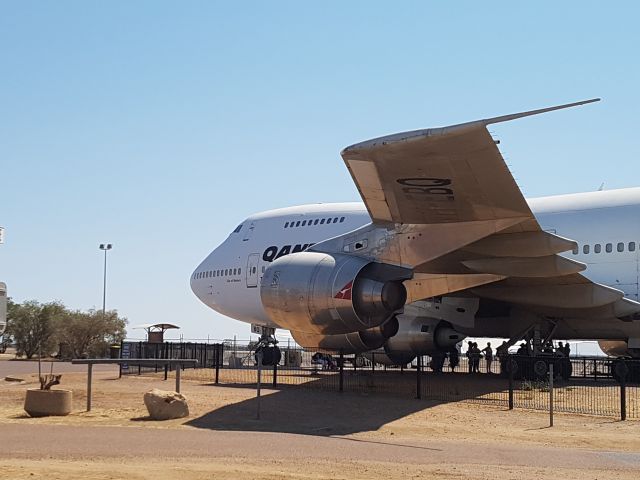 Boeing 747-200 (VH-EBQ)