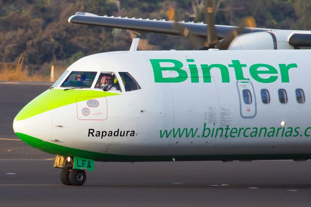 Aerospatiale ATR-42-300 (EC-LFA)