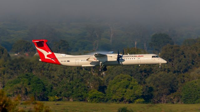 de Havilland Dash 8-400 (VH-QOU)