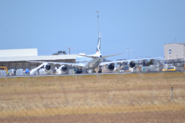 BOEING 747-8 (B-LJH) - The Cathay Cargo 747-8F parked over at the cargo ramp