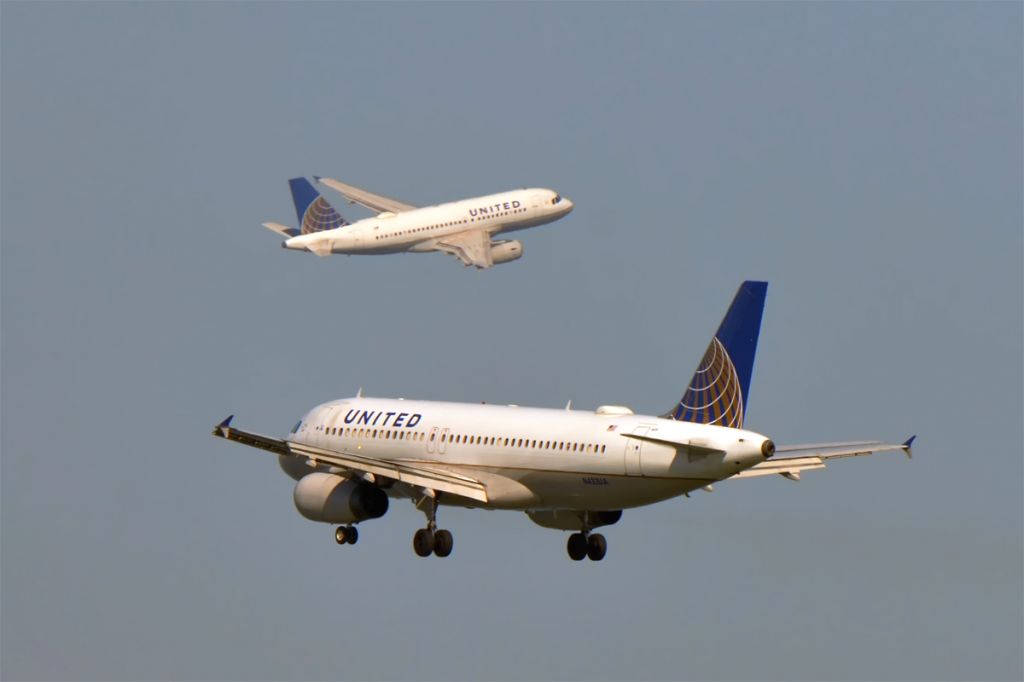 Airbus A320 (N432UA) - 11th Oct., 2014