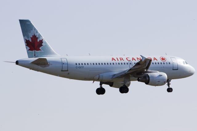 Airbus A319 (C-GITP)