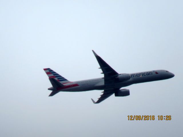 Boeing 757-200 (N172AJ)