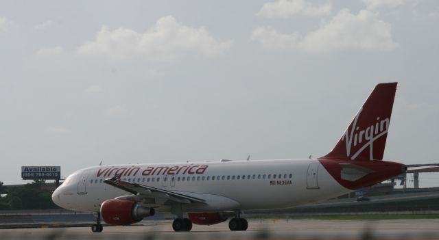 Airbus A320 (N836VA)