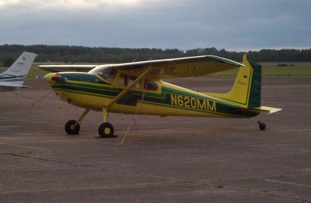 Cessna Skywagon 180 (N620MM)