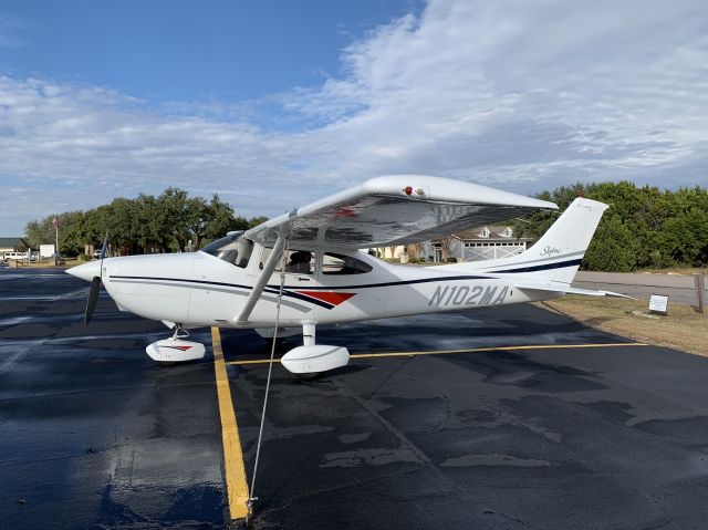 Cessna Skylane (N102MA)