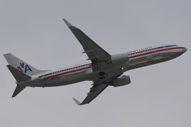 Boeing 737-800 (N847NN)