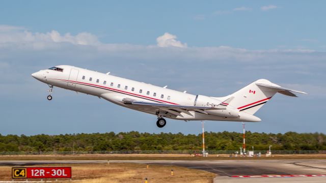 Bombardier Global Express (C-GWHF)