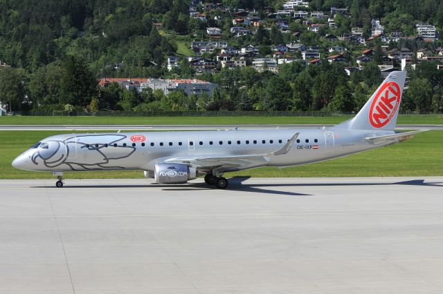 Embraer ERJ-190 (OE-IXF)