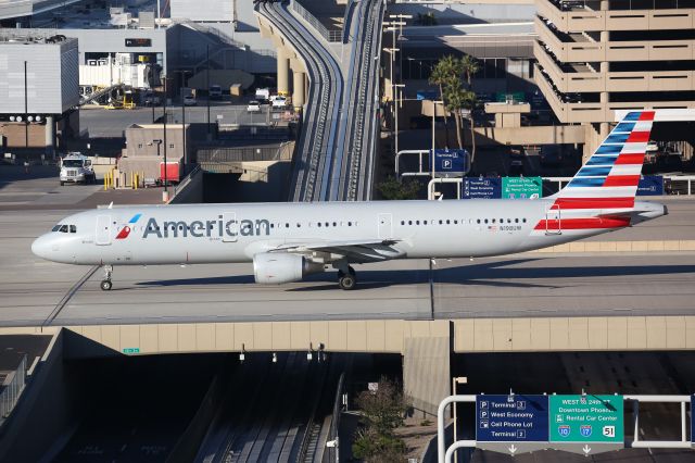 Airbus A321 (N198UW)