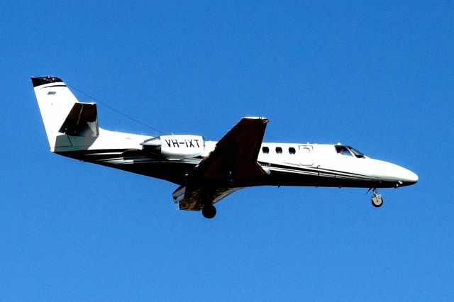 Cessna Citation V (VH-IXT) - Cessna 560 cn 5600515. Aviation Pty Ltd VH-IXT final runway 21 YPPH 14 January 2023