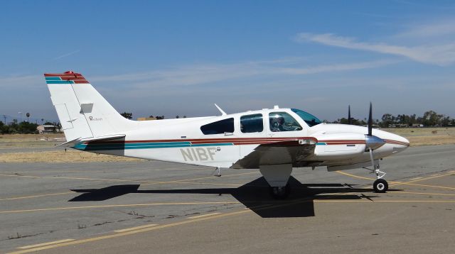 Beechcraft 55 Baron (N1BF)